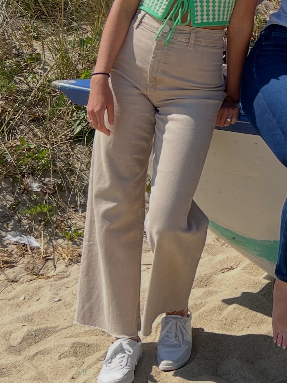 Zara Wide-Leg High-Rise Jeans in Light Beige ‘The Marine Straight’